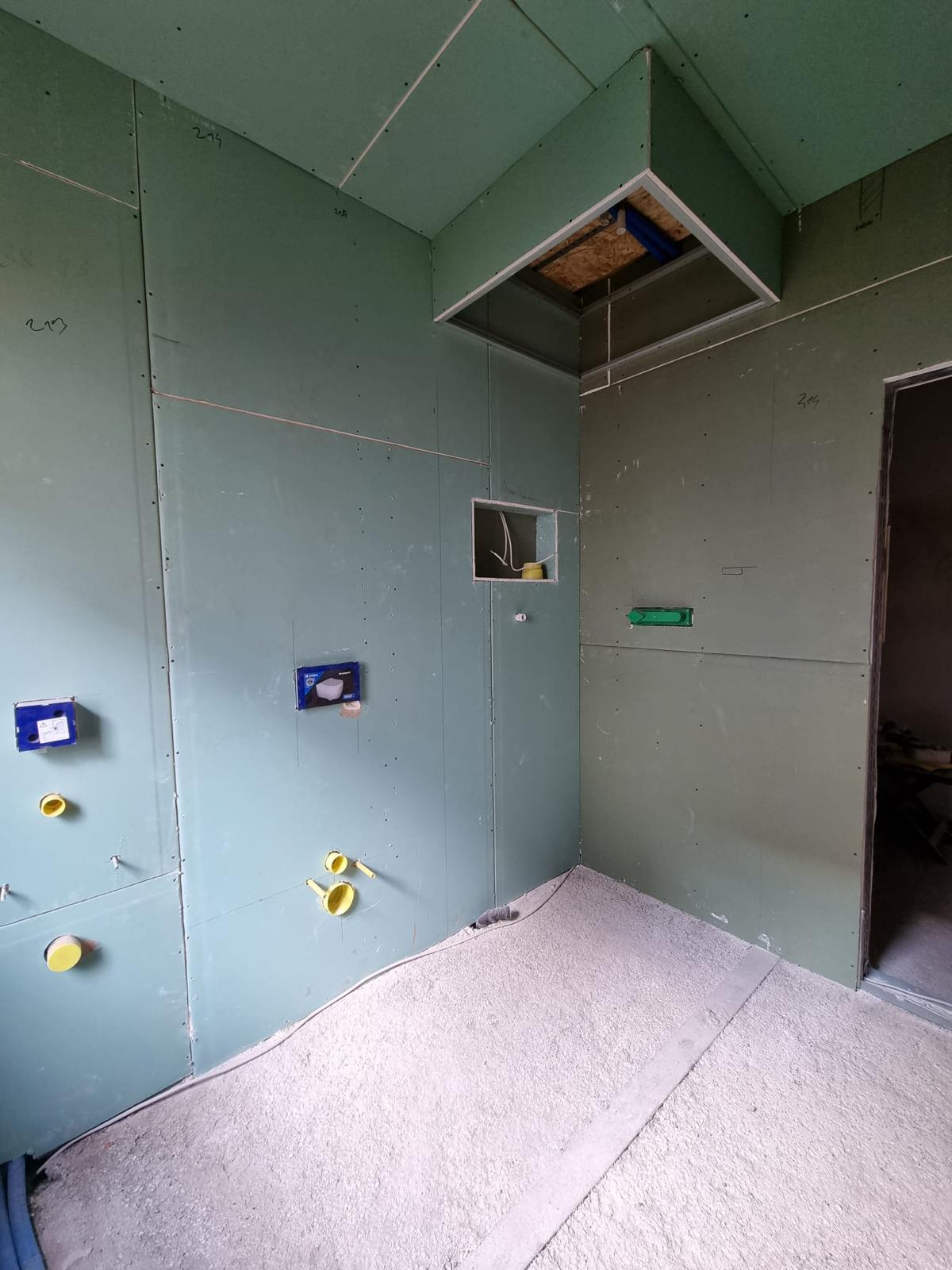 Innen- und Außensanierung 17