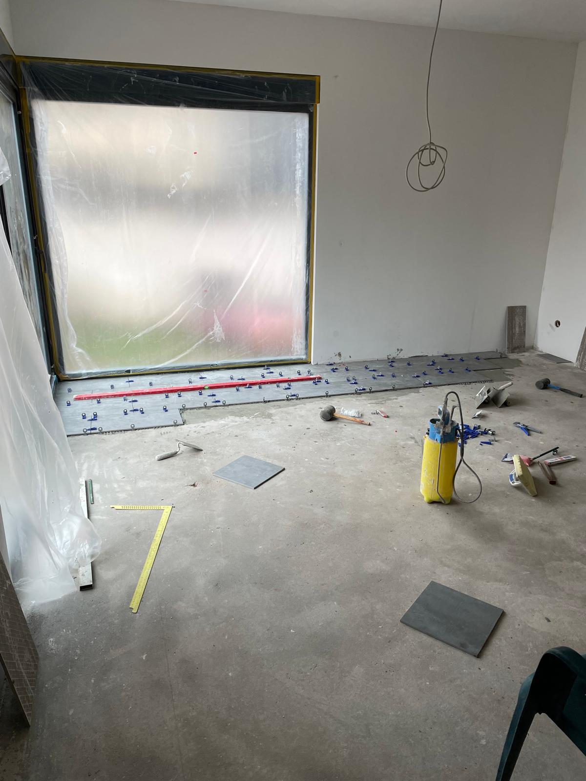 Innen- und Außensanierung 25